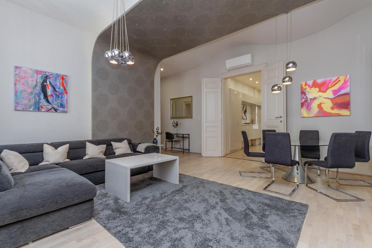 Andrassy Str. Luxury Apartment Budapest Luaran gambar