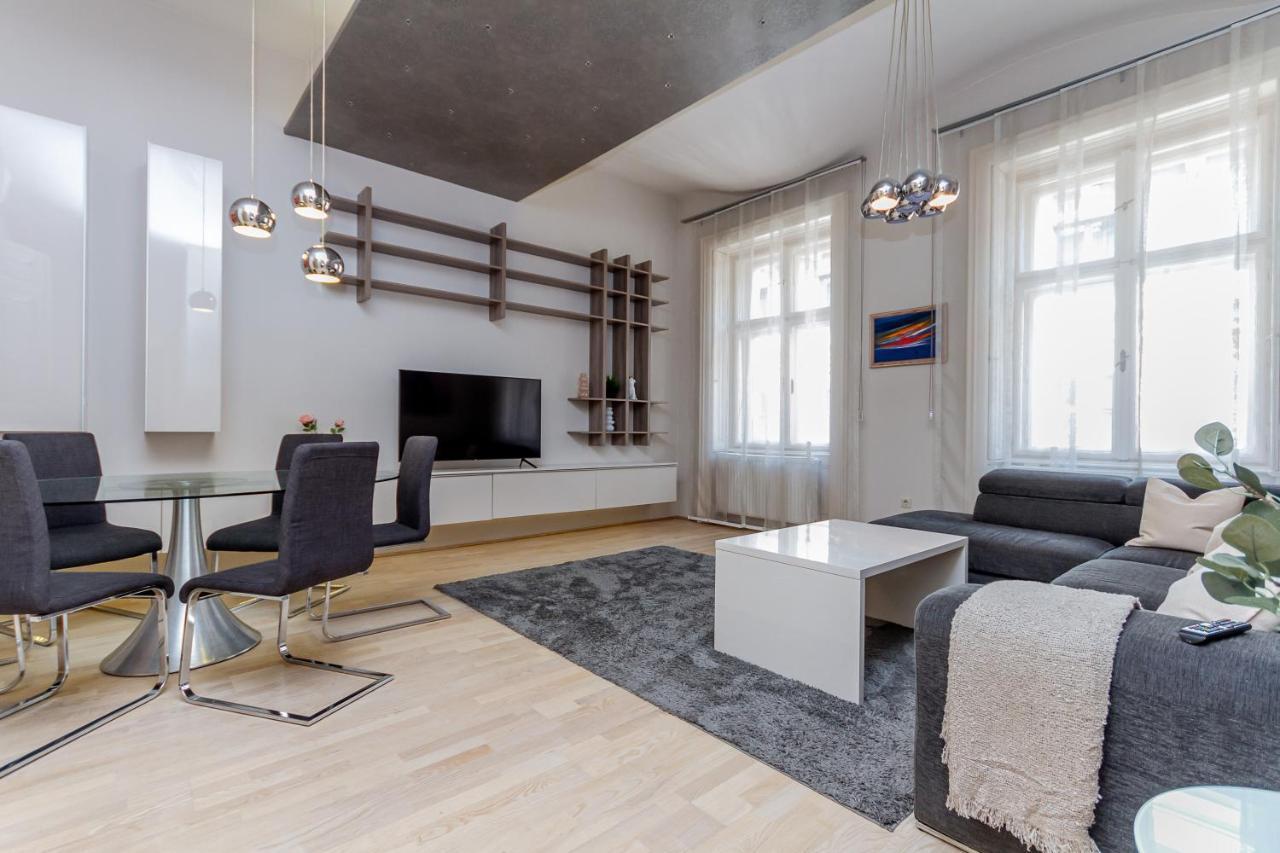 Andrassy Str. Luxury Apartment Budapest Luaran gambar