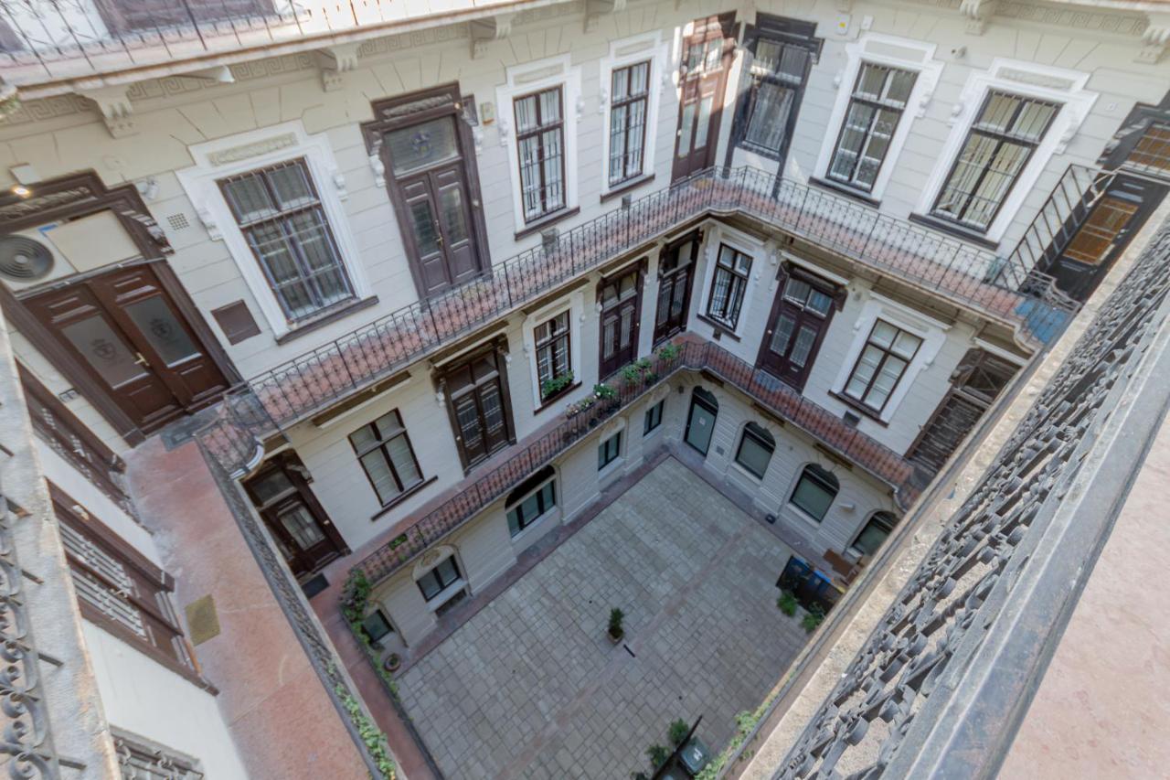Andrassy Str. Luxury Apartment Budapest Luaran gambar